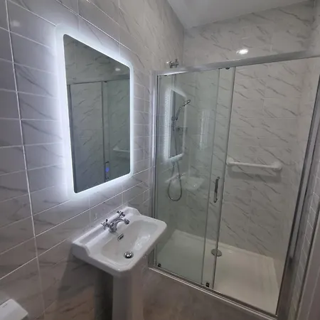 The Monkey Puzzle بونكلودي