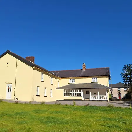 بيت ضيافة The Monkey Puzzle بونكلودي