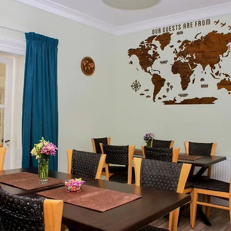 The Monkey Puzzle バンクロディー