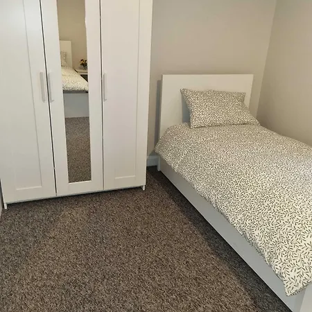 The Monkey Puzzle بيت ضيافة *