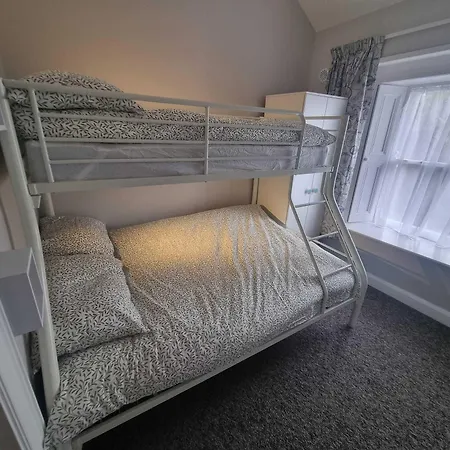 بيت ضيافة The Monkey Puzzle بونكلودي