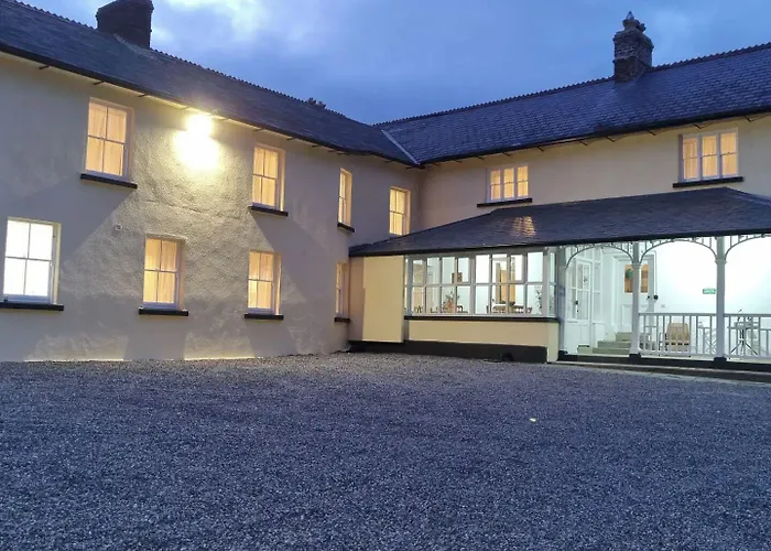 The Monkey Puzzle Гостевой дом *